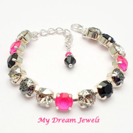 Armband Alison "Neon Pink Black Silver Patina " met o.a. Swarovski Crystal Maat M