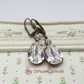 Vintage style oorhangers met Swarovski Crystal