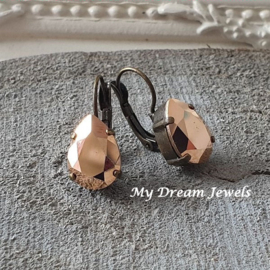 Oorbellen Belle met Swarovski Druppel "Crystal Rose Gold"