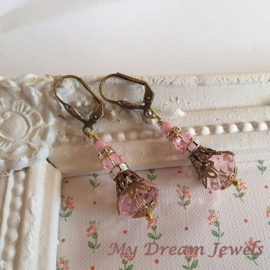 Romantische Vintage Stijl Oorhangers Swarovski Light Pink