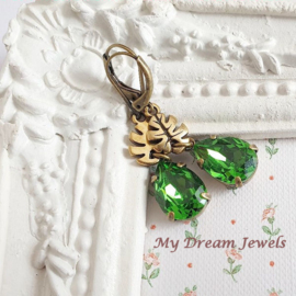 Oorhangers Herfstblad met Swarovski Druppel Fern Green