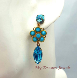 Oorstekers met Swarovski Vintage Flower Turquoise