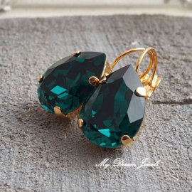 Oorbellen Sofia met Swarovski Druppel 18x13mm" Emerald Green"