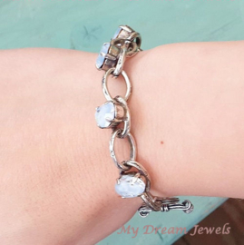 Armband met Vintage Swarovski Crystal Givre Light Blue