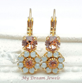Oorhanger Light Peach met Vintage Swarovski Flower Light Peach en White Opal