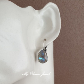 Oorbellen Belle met Swarovski Druppel 14x10mm"Crystal Serene Gray  Delite "