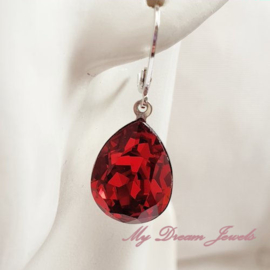 Oorhangers met Swarovski Druppel Scarlet 18x13mm