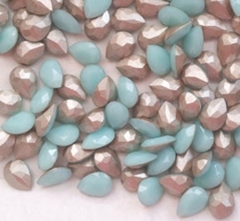Swarovski 4320 druppel 8x6 mm Mint Alabaster