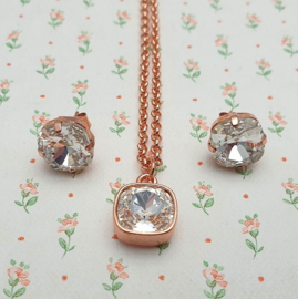 Oorstekers of een Ketting Square Rose Gold met helder Swarovski Crystal