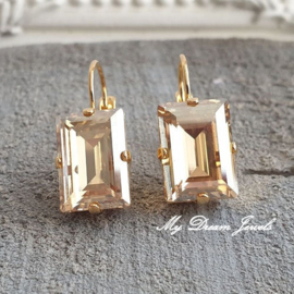 Oorbellen met een Swarovski rechthoek  "Crystal Golden Shadow"