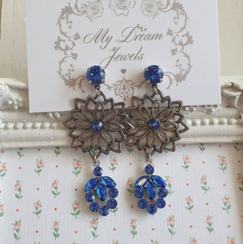 Vintage Stijl Filigree Oorstekers met Swarovski Sapphire