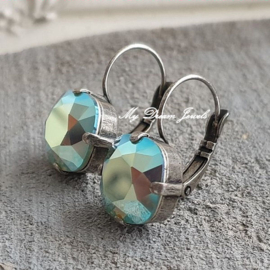 Oorbellen Square met Swarovski Pacific Opal AB