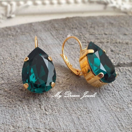 Oorbellen Sofia met Swarovski Druppel 18x13mm" Emerald Green"
