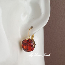 Oorbellen Square met Swarovski " Indian Red"