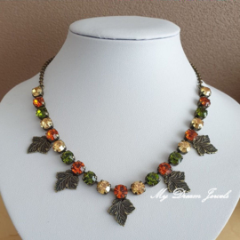 Ketting Colors of Autumn Bronze  Leaves met Swarovski Crystal