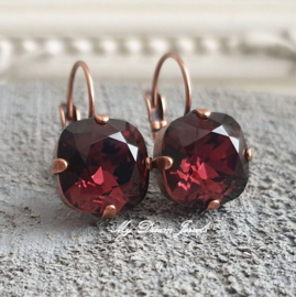 Oorbellen Square met Swarovski " Burgundy"