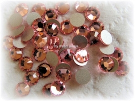 Swarovski 2028 platte steen Light Rose 6,2mm