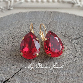 Oorbellen Sofia met Swarovski Crystal " Scarlet Red "