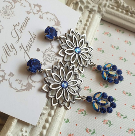 Vintage Stijl Filigree Oorstekers met Swarovski Sapphire