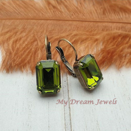 Oorbellen met Vintage Swarovski Octagon Olivine