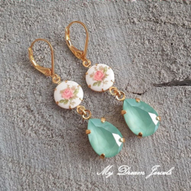 Romantische Roos oorbellen met Swarovski druppel Mint Green