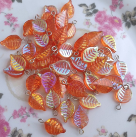 Glas hanger blaadje Orange  AB