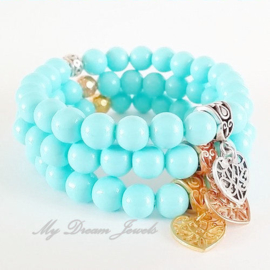 Kralen Armband Opaque Aqua Blue met een hartje in barok stijl