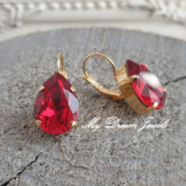 Oorbellen Sofia met Swarovski Crystal " Scarlet Red "