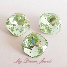 Swarovski 4470 Square Chrysolite  12x12mm