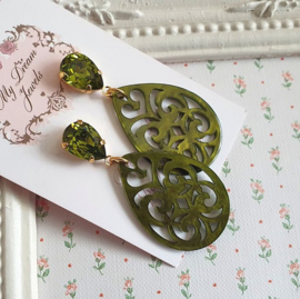 Oorstekers met Swarovski en resin Barok hanger Olivia Green