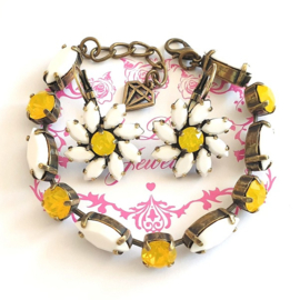 Oorbellen Daisy Flower met Swarovski Crystal White/Yellow