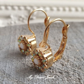 Oorbellen met Vintage Swarovski Flower Crystal AB