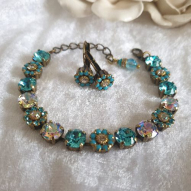 Armband Vintage Flower Turquoise/ Aquamarine met Swarovski Crystal