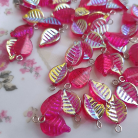 Glas hanger blaadje Fuchsia AB