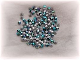 Swarovski 1100 puntsteen Emerald AB 3,5mm per 12 stuks