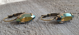 Oorbellen Navette " Iridescent Green "met Swarovski Crystal