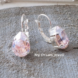 Oorbellen Belle met Swarovski druppel "Rosaline Moonlight "