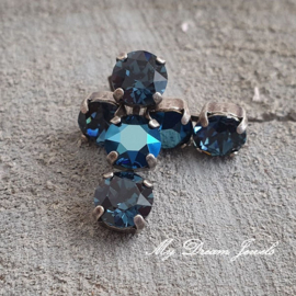 Oorstekers triple Midnight Blue met Swarovski Crystal