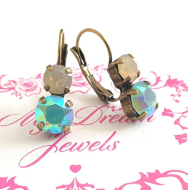 Oorbellen Lara met Swarovski  "Sand & Pacific Opal Glow"