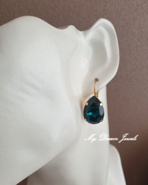 Oorbellen Sofia met Swarovski Druppel 18x13mm" Emerald Green"