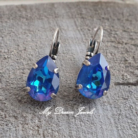 Oorbellen Belle met Swarovski Druppel 14x10mm"Crystal Royal Blue Delite "