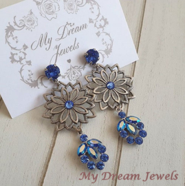 Vintage Stijl Filigree Oorstekers met Swarovski Sapphire