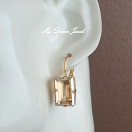 Oorbellen met een Swarovski rechthoek  "Crystal Golden Shadow"
