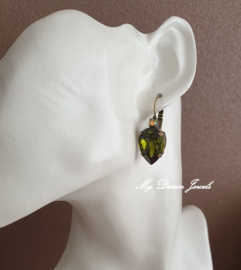 Oorbellen Druppel met Swarovski Vintage look Crystal & Olivine