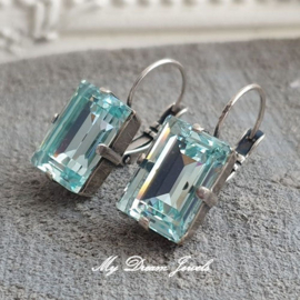 Oorbellen met een Swarovski rechthoek  "Light Azore"