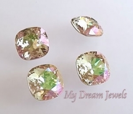 Swarovski 4470 Square Crystal Luminous Green 10x10mm