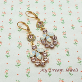 Oorhangers Vintage Swarovski Flower Vintage Rose/White Opal