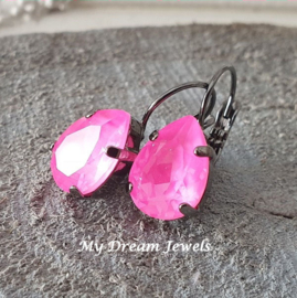 Oorbellen Belle met Swarovski druppel Crystal Electric Pink