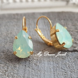 Oorbellen Belle met Swarovski Druppel "Chrysolite Opal"
