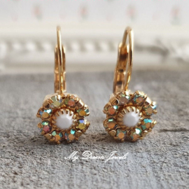 Oorbellen met Vintage Swarovski Flower Crystal AB